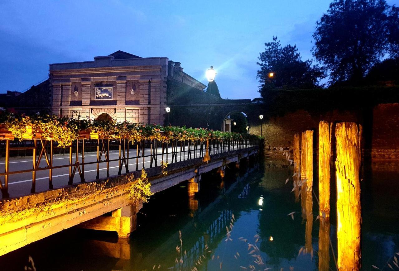 Casa Vacanza & Suite Joy Peschiera del Garda Exterior photo